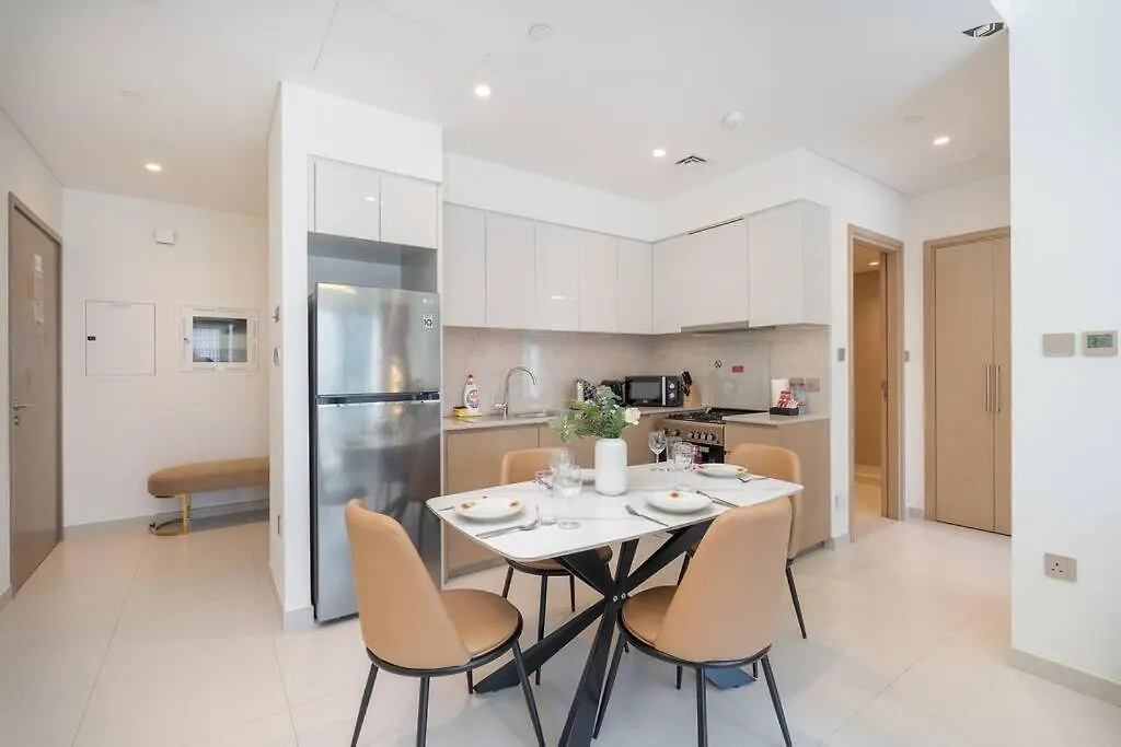 Apartment Stylish Urban Living - 1-Bedroom In Burj Royale Dubai United Arab Emirates